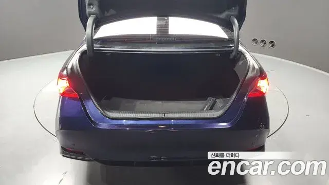 Toyota Avalon 2021 — Photo 20/20