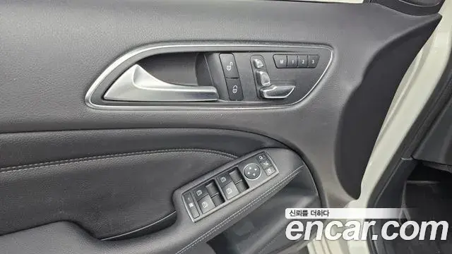 Mercedes-Benz B-Class 2018 — Şəkil 10/20