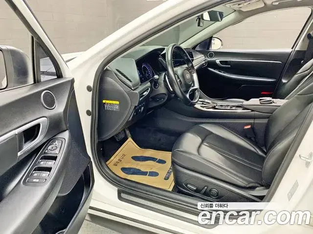 Hyundai Sonata Hybrid 2019 — ფოტო 7/20