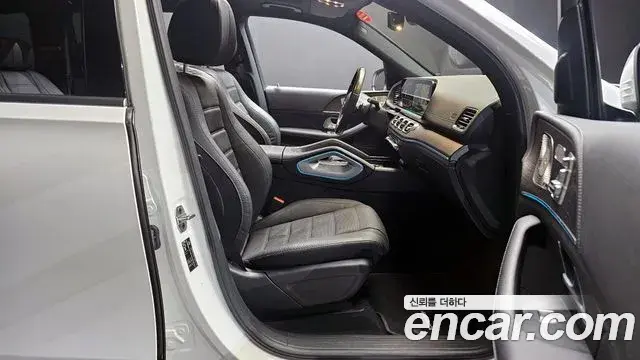 Mercedes-Benz GLS-Class 2022 — Photo 10/20