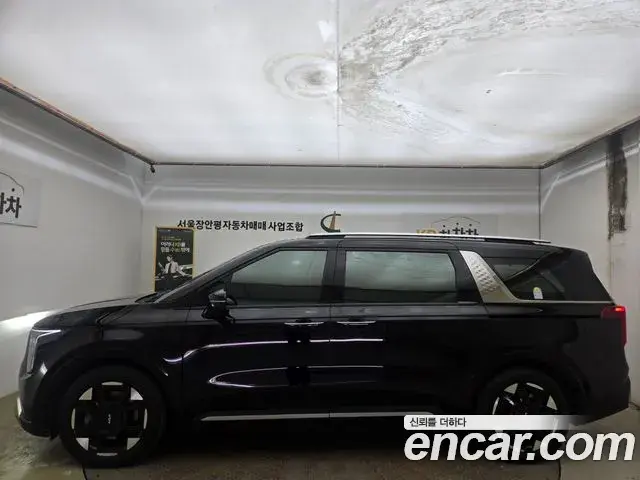 Kia Carnival 2024 — Photo 1/19
