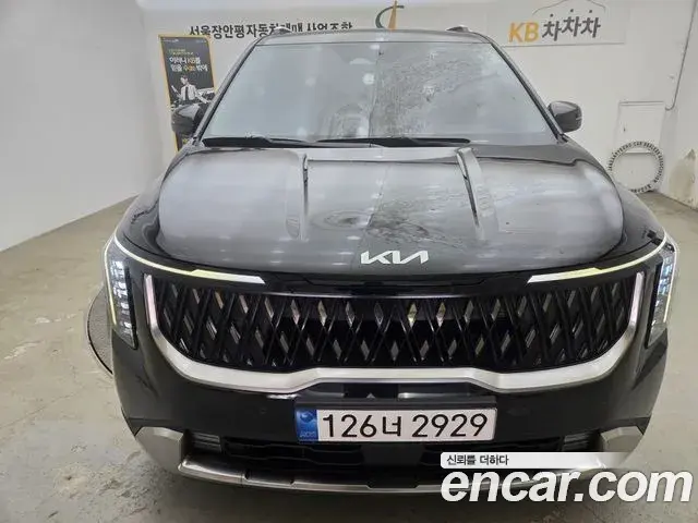 Kia Carnival 2024 — Photo 2/19