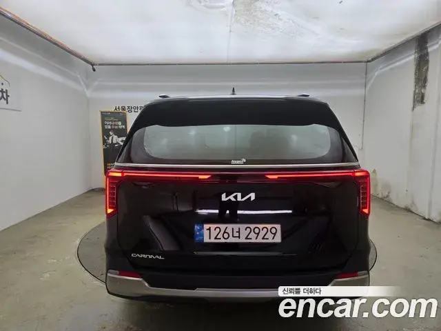 Kia Carnival 2024 — Photo 3/19