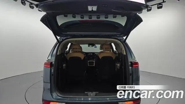 Kia Carnival 2023 — Photo 20/20