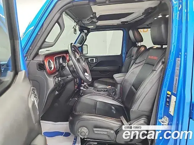Jeep Wrangler 2023 — Şəkil 15/18