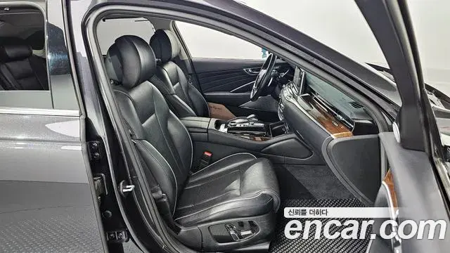 Kia The K9 2018 — Photo 8/20