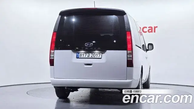 Hyundai Staria 2023 — Photo 4/20