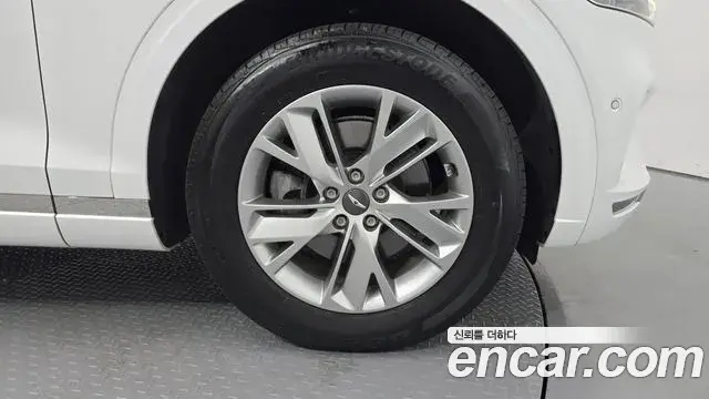 Genesis GV70 2022 — Photo 5/20