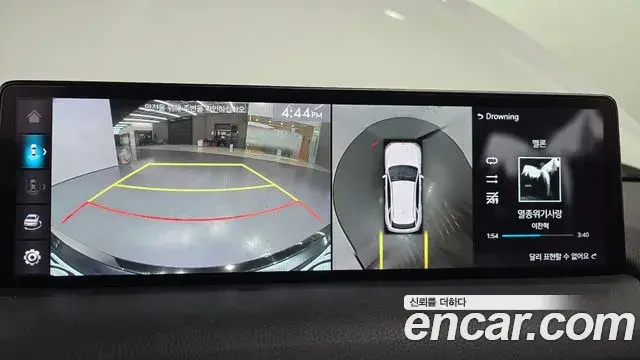 Genesis GV70 2022 — Photo 15/20