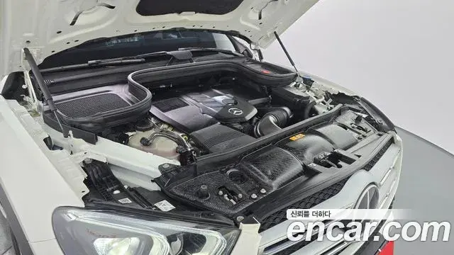 Mercedes-Benz GLE-Class 2022 — Photo 5/20
