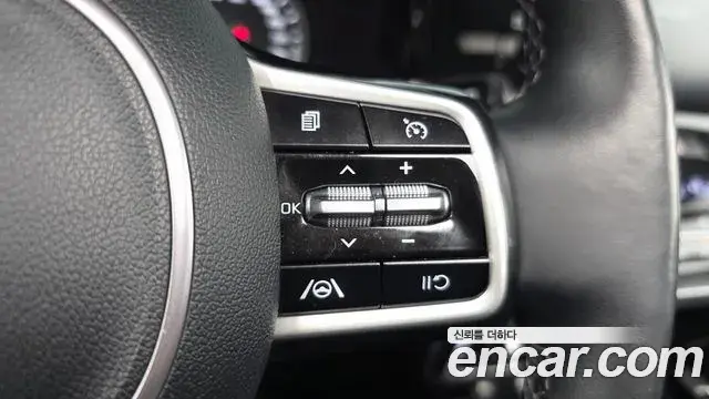 Kia Sorento 2021 — Фото 18/20