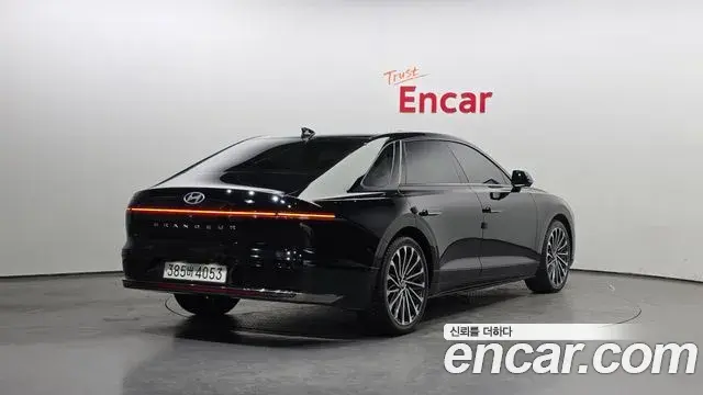 Hyundai Grandeur 2023 — Фото 2/20