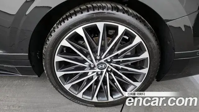 Hyundai Grandeur 2023 — Фото 5/20