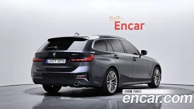 BMW 3 Series 2021 — Şəkil 13/20