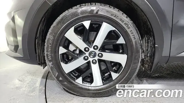 Kia Sorento 2021 — Şəkil 19/20