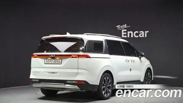 Kia Carnival, 2022