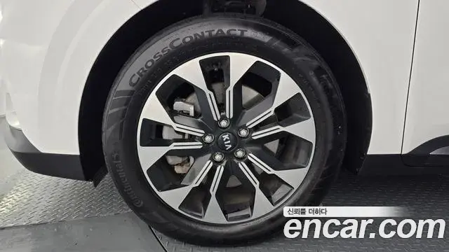 Kia Carnival 2020 — Photo 5/20