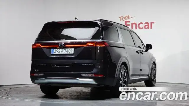 Kia Carnival 2021 — Фото 2/20
