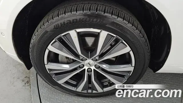 Volvo XC60 2022 — Photo 5/20