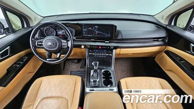 Kia Carnival 2021 — Photo 7/20