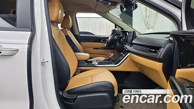 Kia Carnival 2021 — Photo 11/20
