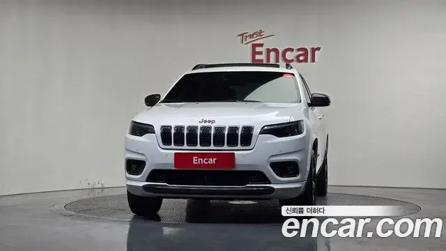 Jeep Cherokee 2021 — Photo 3/20