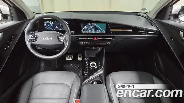 Kia Niro 2025 — Photo 3/31