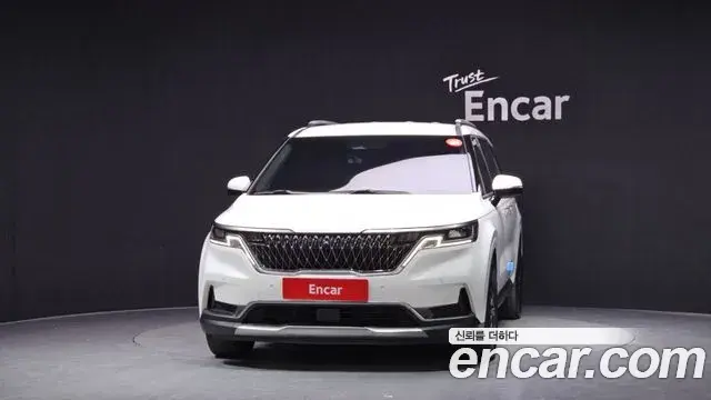 Kia Carnival 2022 — Фото 3/20