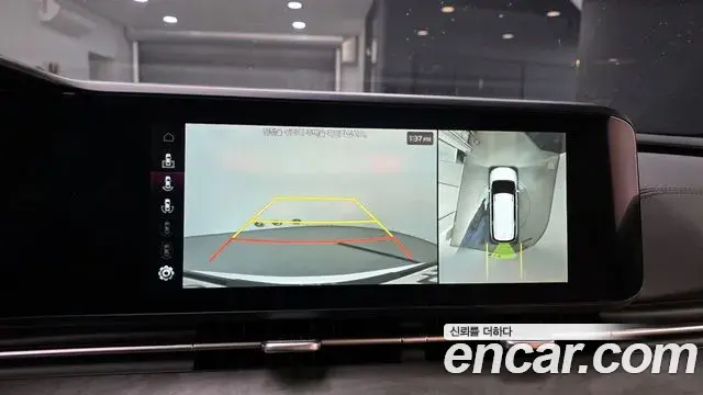 Kia Carnival 2023 — Photo 15/20