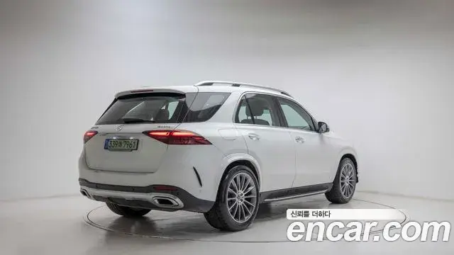 Mercedes-Benz GLE-Class 2025 — Photo 1/20