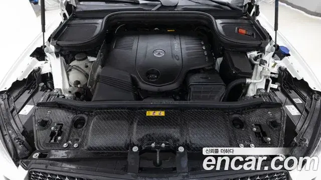 Mercedes-Benz GLE-Class 2025 — Photo 5/20