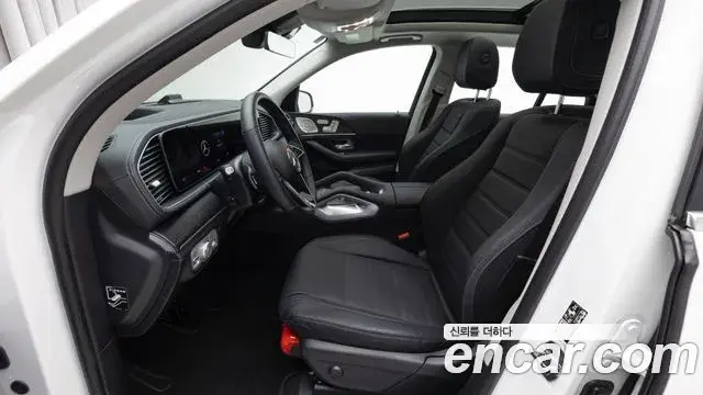 Mercedes-Benz GLE-Class 2025 — Photo 14/20
