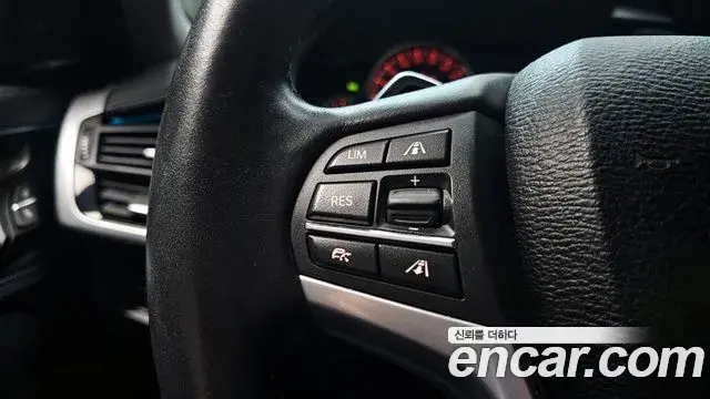 BMW X6 2018 — Photo 16/20