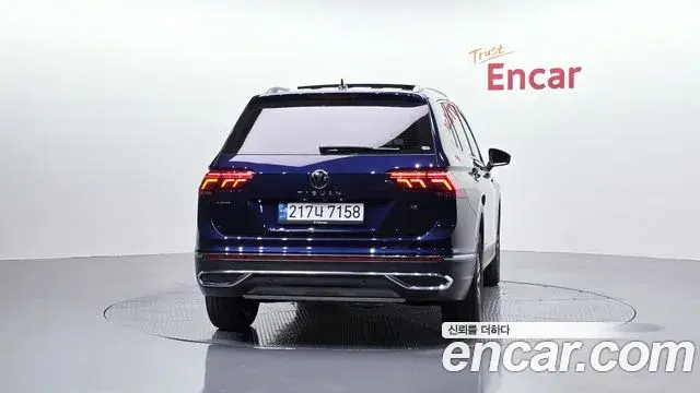 Volkswagen Tiguan Allspace 2022 — Фото 4/20