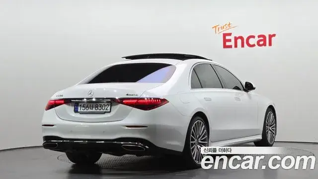 Mercedes-Benz S-Class 2024 — Photo 1/20