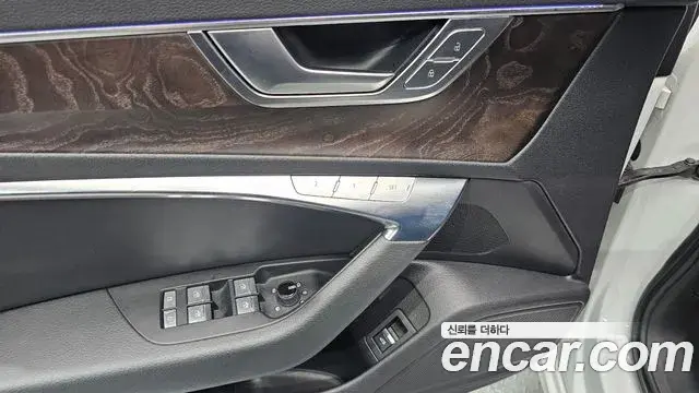 Audi A6 2019 — Photo 12/34