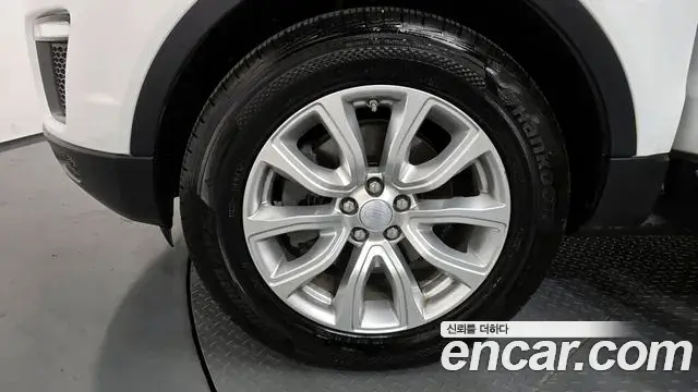 Land Rover Range Rover Evoque 2018 — Şəkil 12/32