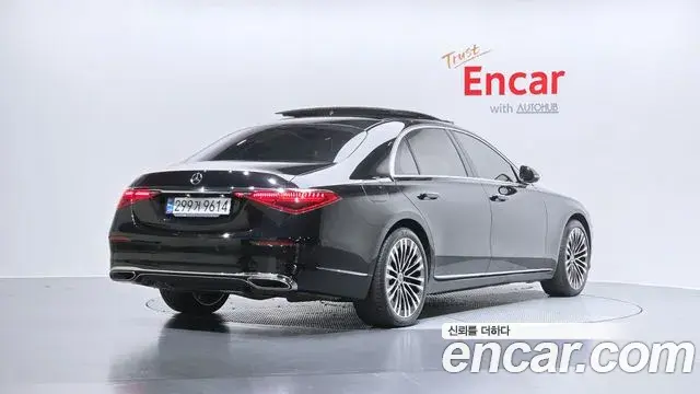 Mercedes-Benz S-Class 2021 — ფოტო 2/20