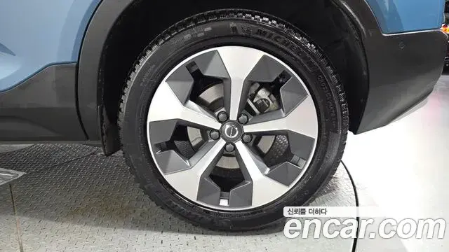 Volvo XC40 2022 — Photo 33/33