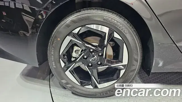 Kia K5 2024 — Photo 7/30