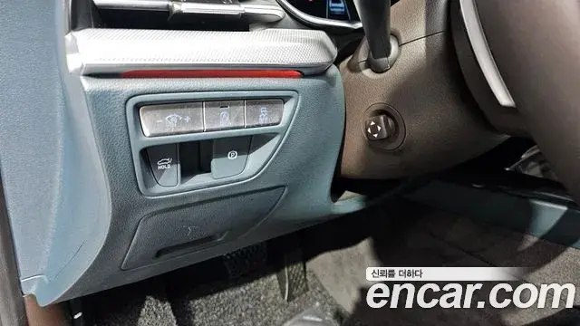 Genesis Electrified G80 2022 — Photo 19/20