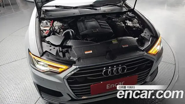 Audi A6 2021 — Şəkil 10/32