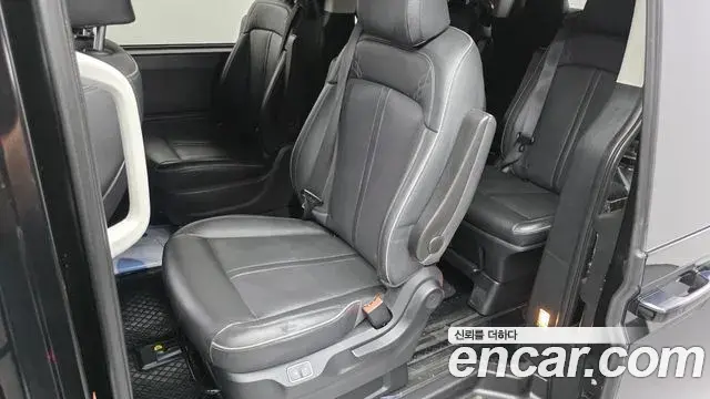 Hyundai Staria 2022 — Photo 11/20