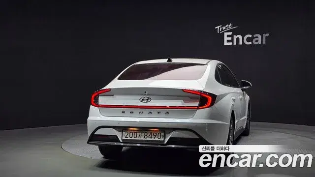 Hyundai Sonata Hybrid 2019 — Şəkil 12/20