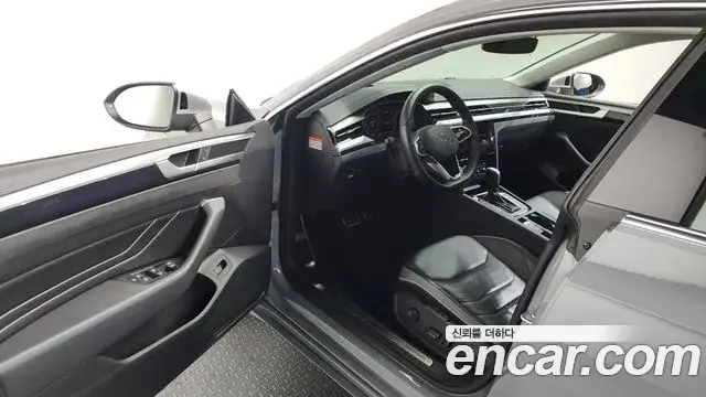 Volkswagen Arteon 2023 — Photo 23/35