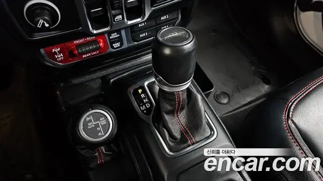 Jeep Gladiator 2021 — Şəkil 9/20