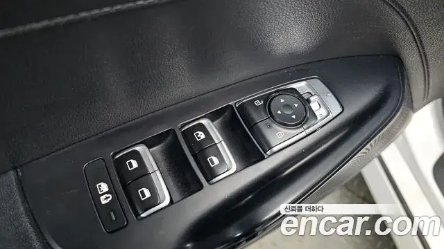 Kia K5 2020 — ფოტო 6/20