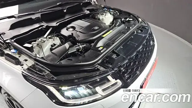 Land Rover Range Rover Sport 2019 — Photo 6/20