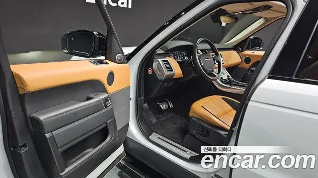 Land Rover Range Rover Sport 2019 — Photo 10/20