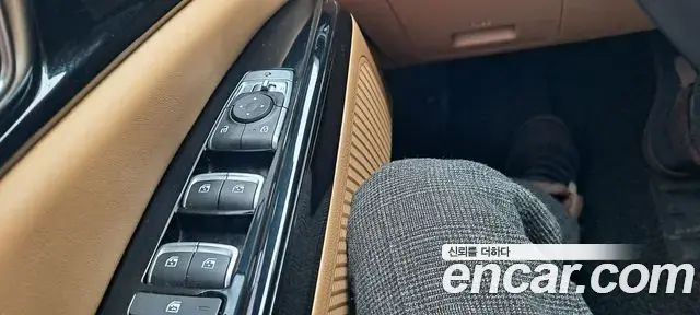 Kia Carnival 2021 — Photo 14/20